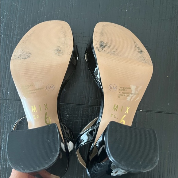 MIX NO. 6 SUNDRA PLATFORM SANDAL BLACK PATENT SIZE 6 - Picture 7 of 7